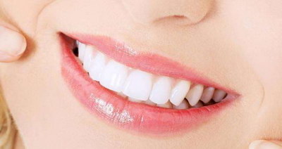 根管治疗会导致牙齿变黑吗(牙齿根管治疗会导致月经推迟吗)