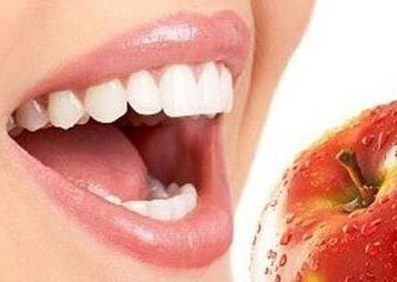 出现牙龈萎缩是什么原因引起的