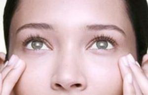 做完双眼皮怎么护理眼睛(双眼皮手术后怎么护理眼睛？)
