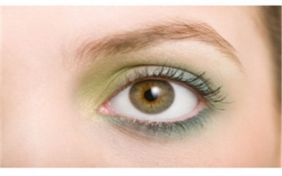 黑眼圈眼袋是什么原因造成的「黑眼圈眼袋是什么原因」