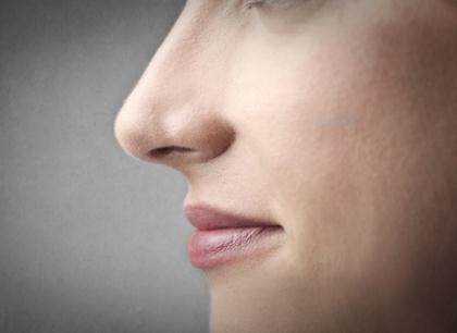 鼻假体取出后鼻梁增生了多久能软化