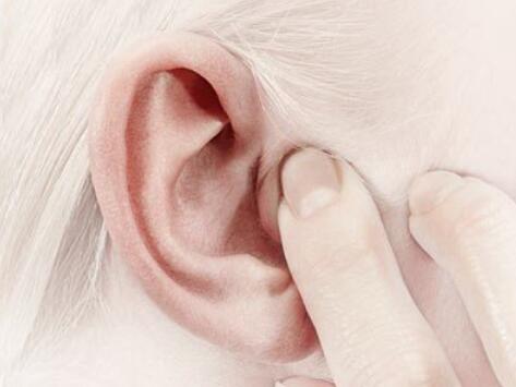 耳朵残缺可以做手术再造