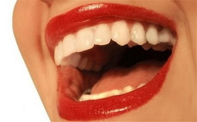 牙齿矫正过程是最痛苦的是什么(牙齿矫正的过程真是痛苦)
