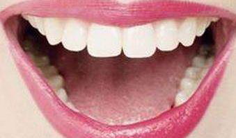 拔牙后牙洞长红色肉_拔牙后牙洞凸起肉球