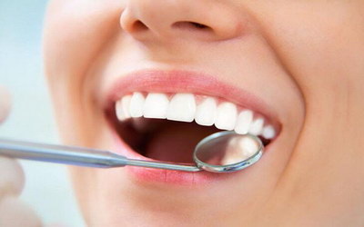 镶牙的牙龈肿了要怎么处理「镶牙后牙龈发黑怎么修复」